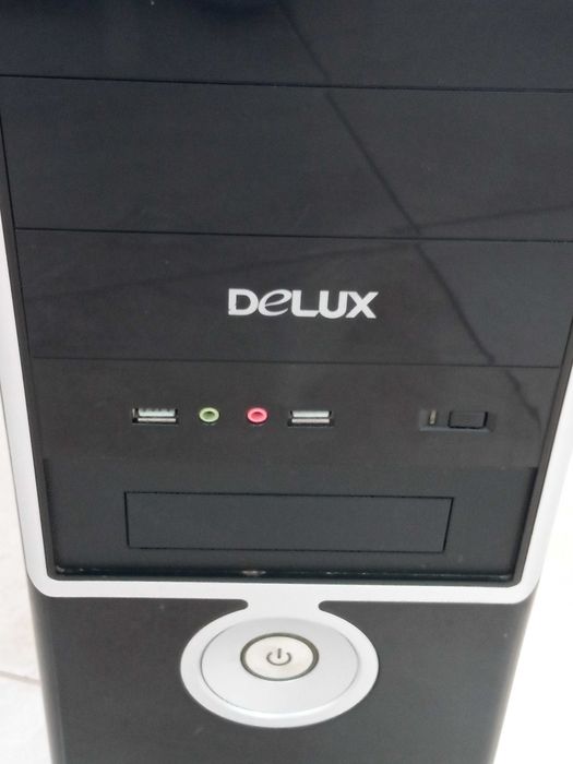Корпус для ПК ATX Delux