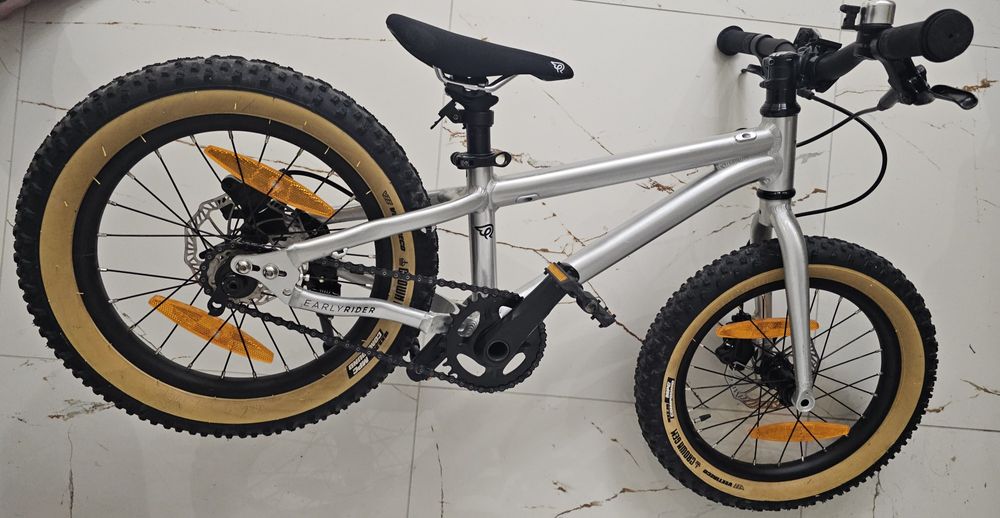 Rower dziecięcy  Early Rider Hellion 16" jak nowy  aluminium