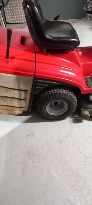 Trator corta relva Honda