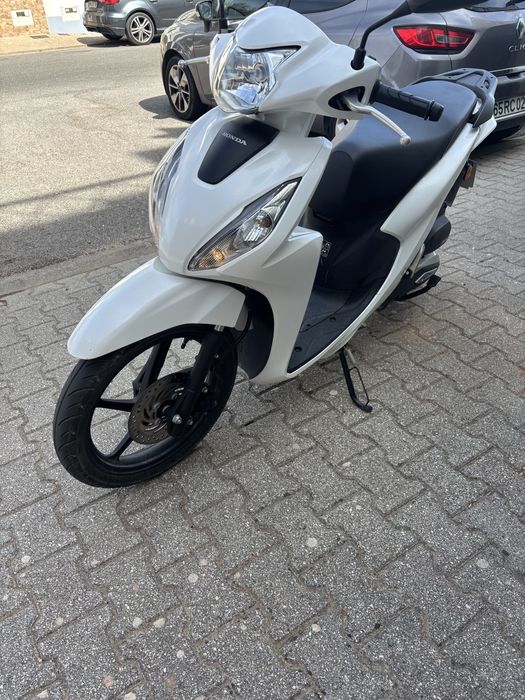 Scooter honda vision