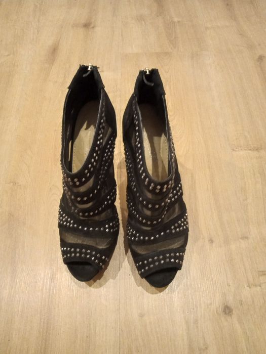 Buty damskie na obcasie Bestele r.39