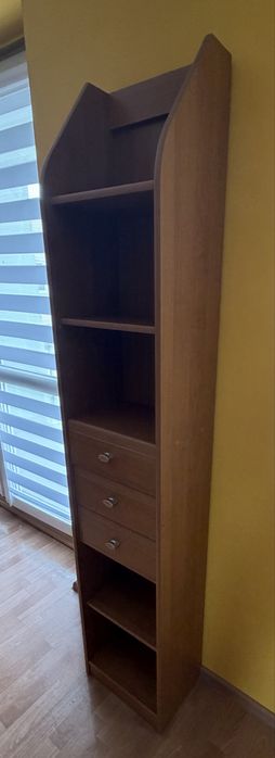 Szafka na książki, regał