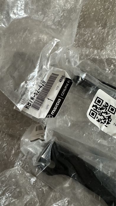 Петлі для капоту права та ліва