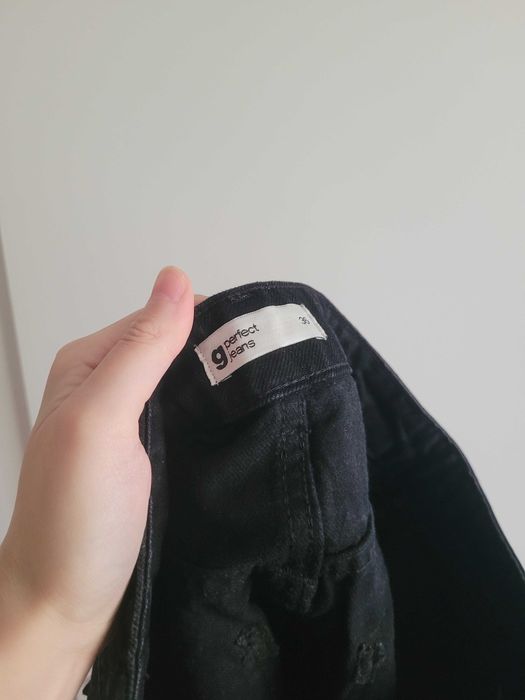 Gina Tricot czarna spódnica spódniczka mini klasyczna lato 36 S