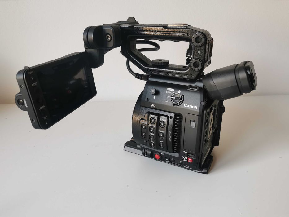 Camera Canon C200, Lentes, Acessórios