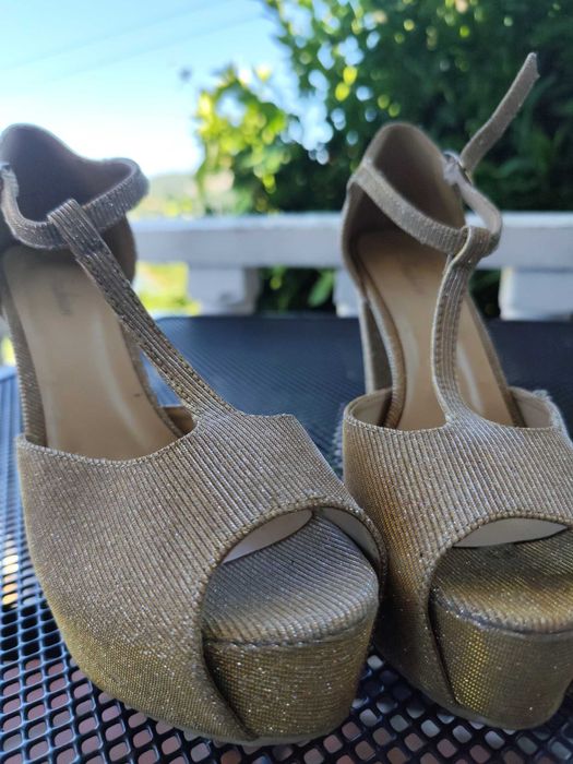 Sandálias Brilhantes (Fashion)