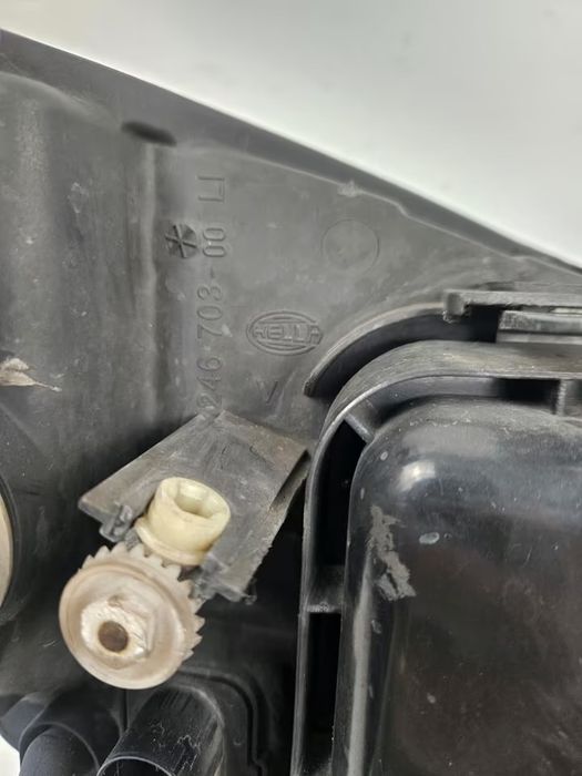 Фара ліва Mercedes Vito Viano W639 Віто Віано 639