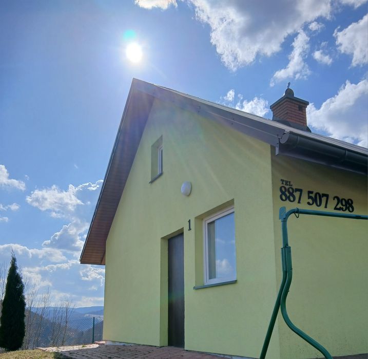 Tęczowe Wzgórze Bieszczady, Noclegi, Domki