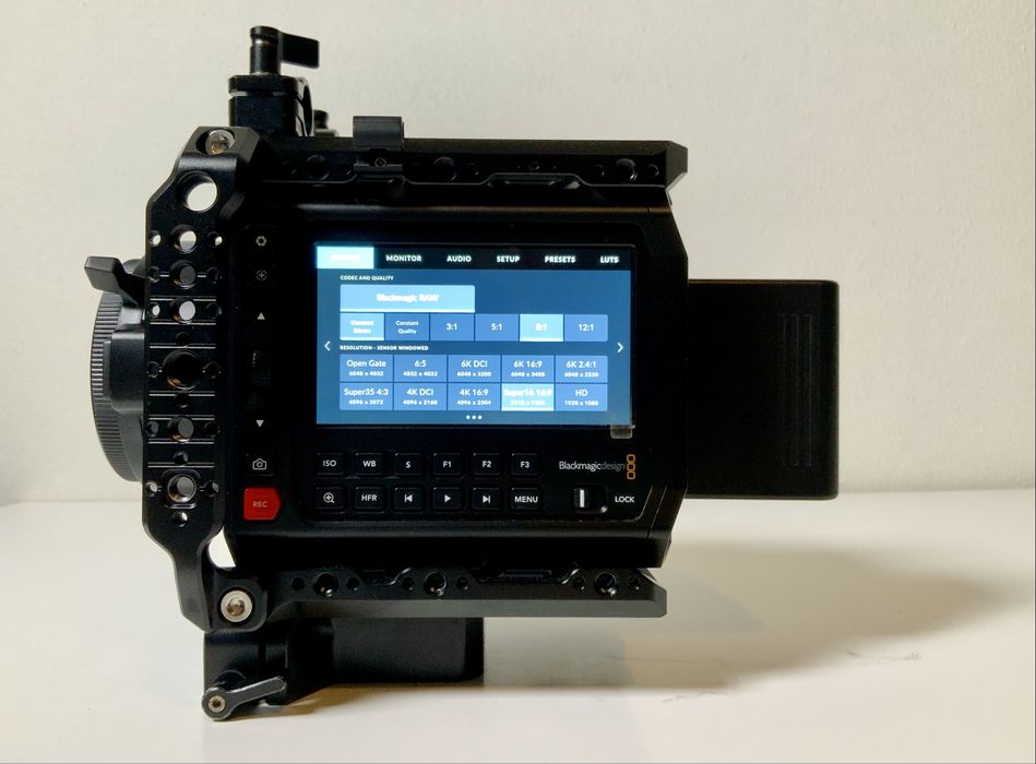 BLACKMAGIC PYXIS 6K EF — Kit Cinema Completo