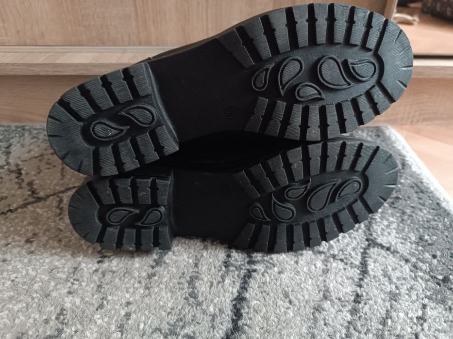 Pół kozaki,botki skórzane Medicus