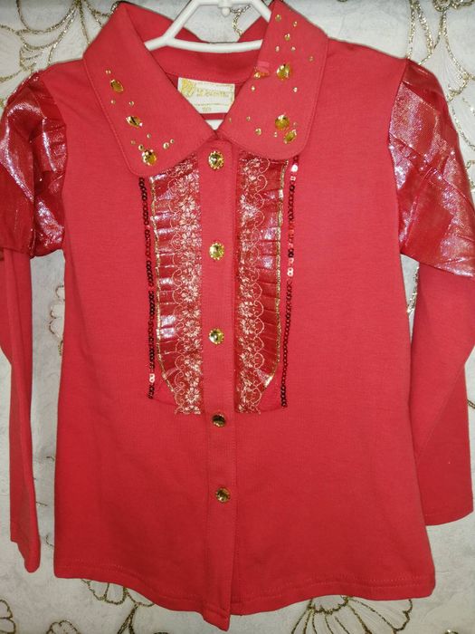 Блузка на дівчинку