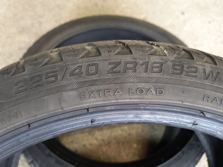 Opony wielosezonowe 225/40r18 2szt