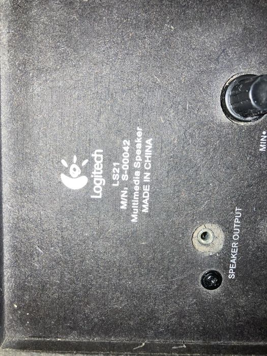 Colunas 2.1 Logitech LS21