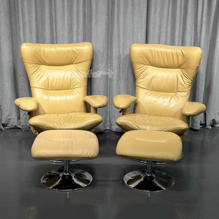 Комплект м'яких відпочинкових крісел у пісочному кольорі/пара крісел