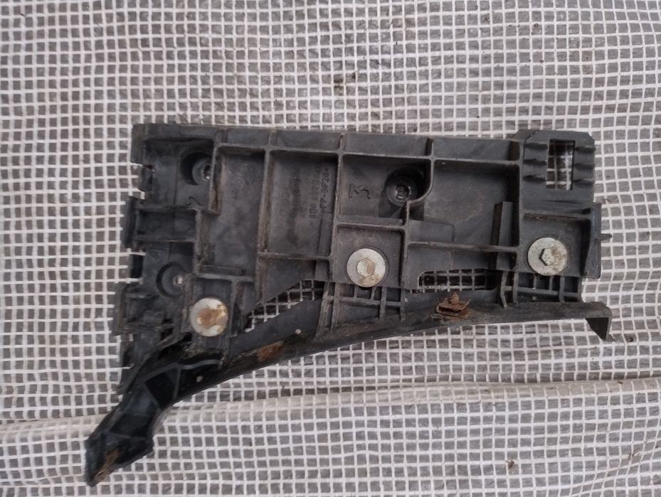 Ślizg zderzaka prawy przód Audi a4 B5 lift oryginał wysyłka OLX