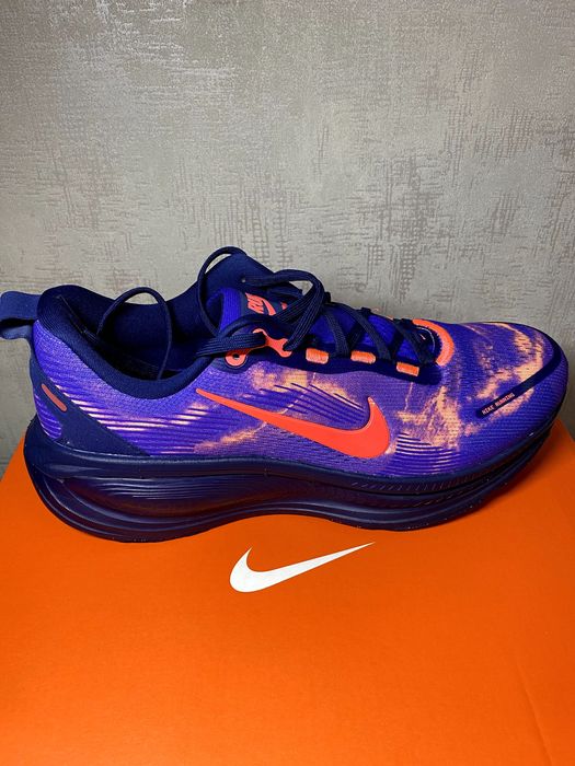 Чоловічі кросівки Nike Vomero 18, розмір EU 44.5 / 28.5 см
