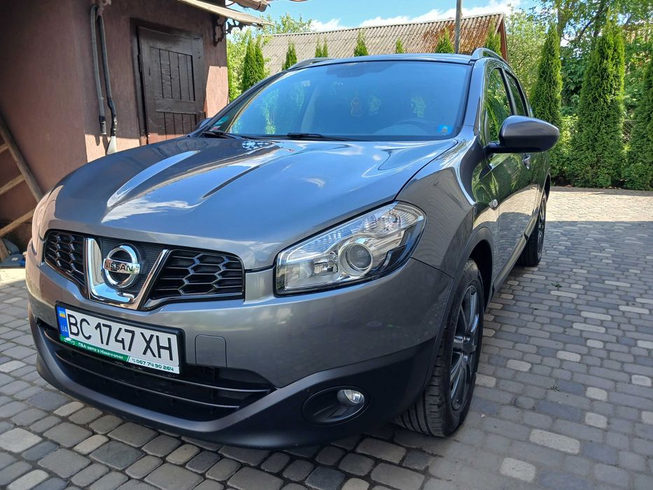 Nissan Qashqai автомобіль