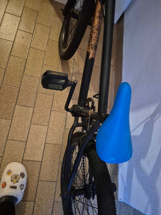 Bicicleta usada poucas vezes