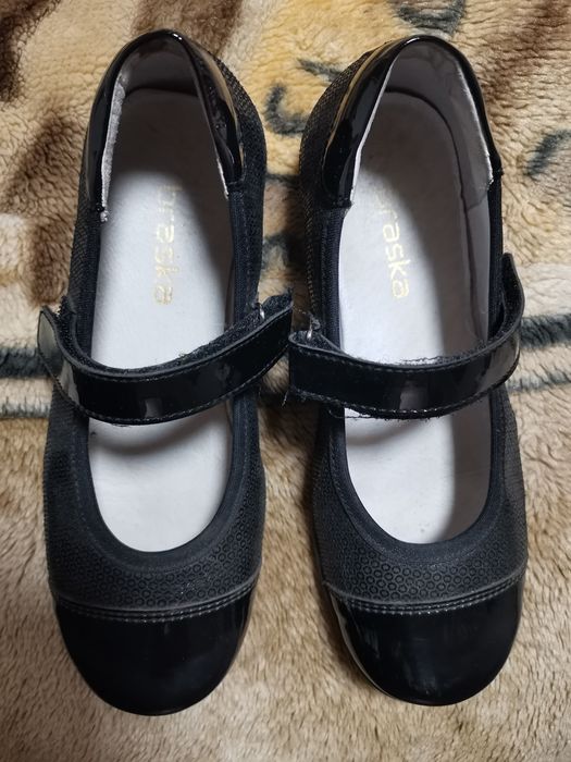 Туфли 32 размер для девочки Bracka