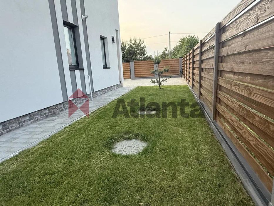 Продається сучасний житловий будинок в с. Бірки.