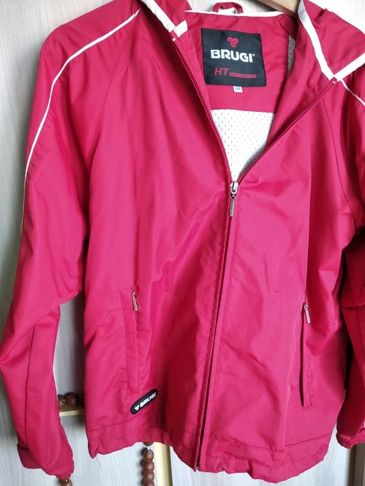 Kurtka przeciwdeszczowa firmy Brugi rozmiar 152