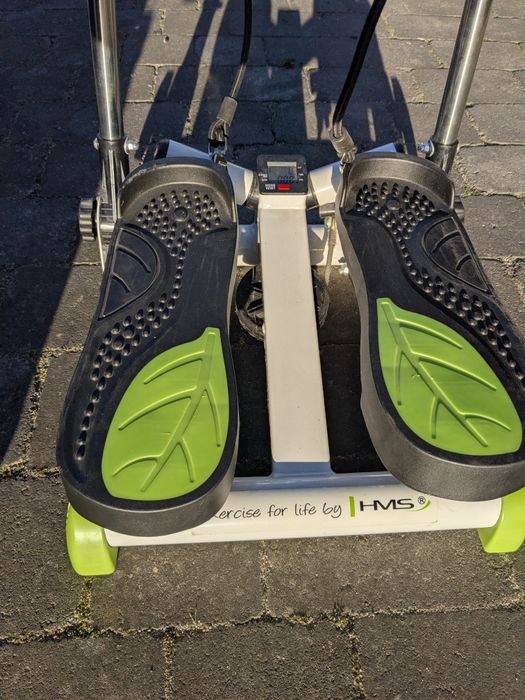 Stepper skrętny z regulowanymi ramionami

RAMIONAMI S3096