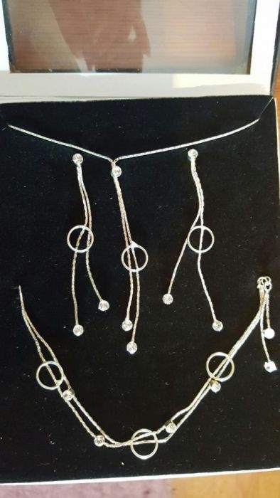 Conjunto de Jóias Prateado (colar, pulseira e brincos)_Novo