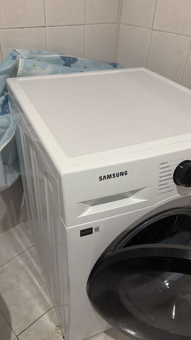 Máquina de lavar e secar