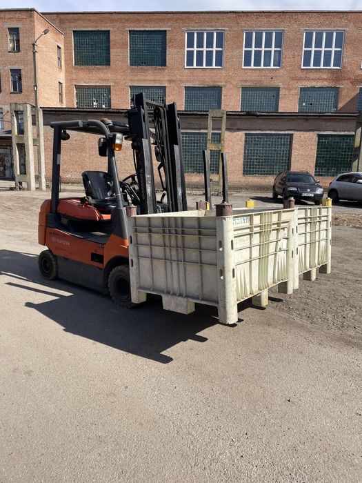 Продам навантажувач електричний