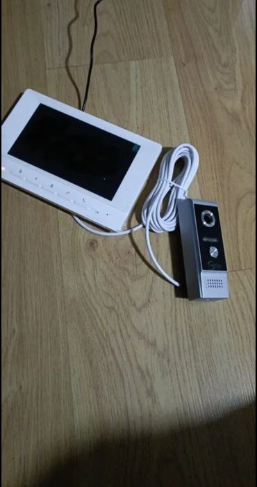 Vídeoporteiros e ecrã (com/sem) WiFi (Novos)