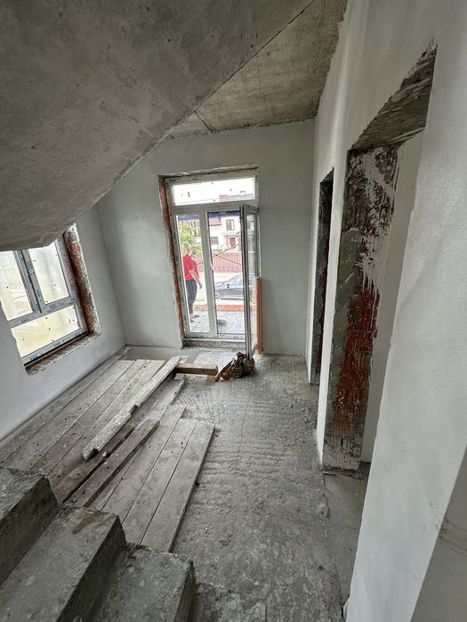 Продаж елітного будинку Сихів, Зубра