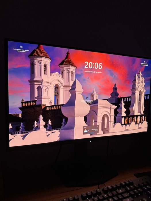 Monitor MSI MPG 321 URX 240hz QD-OLED 32 cale 4k