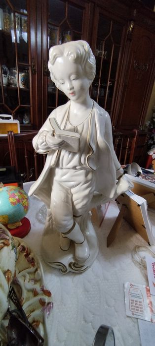 Bonecos de loiça decorativos