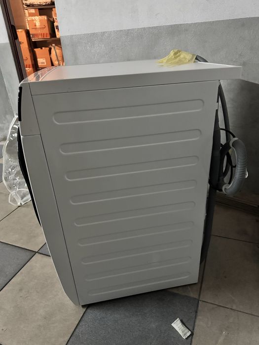 Maquina Lava e Seca 110V - NAO ESTA A FUNCIONAR boa para extrair pecas