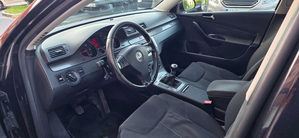Vendo  VW Passat B6 Carrinha 1.9 105Cv, Maio 2008
