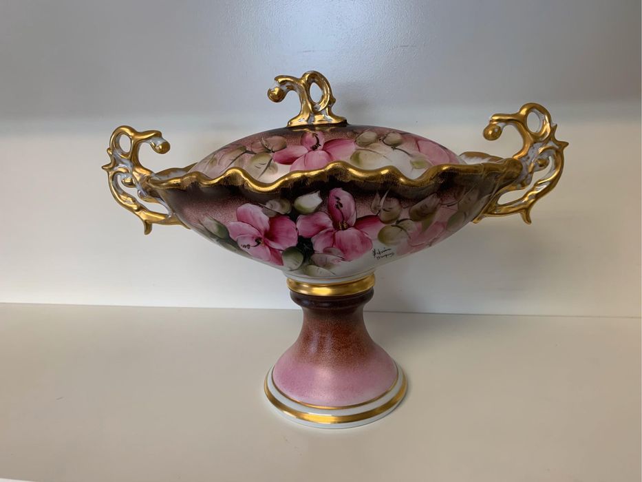 Terrina de porcelana pintada à mão