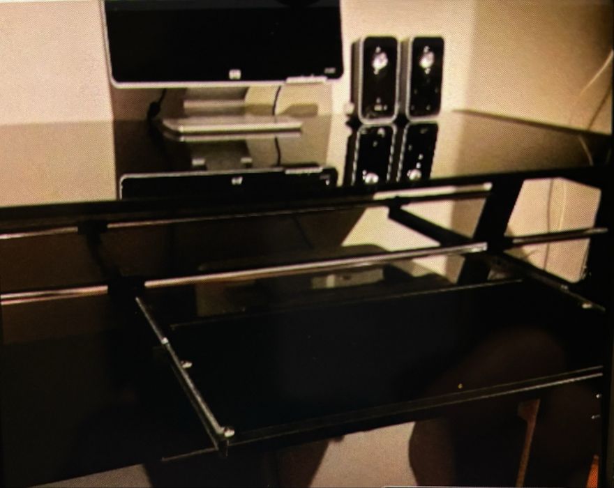 Secretaria em Vidro Temperado como novaPreto
