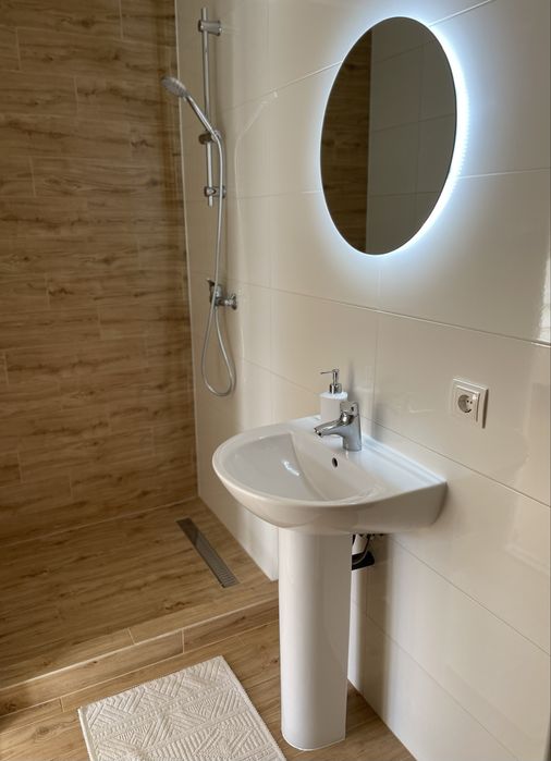 Новенька ідеальна квартира подобово біля термальних басейнів