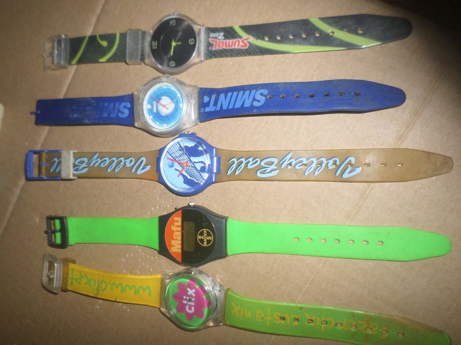 13  relogios com publicidade