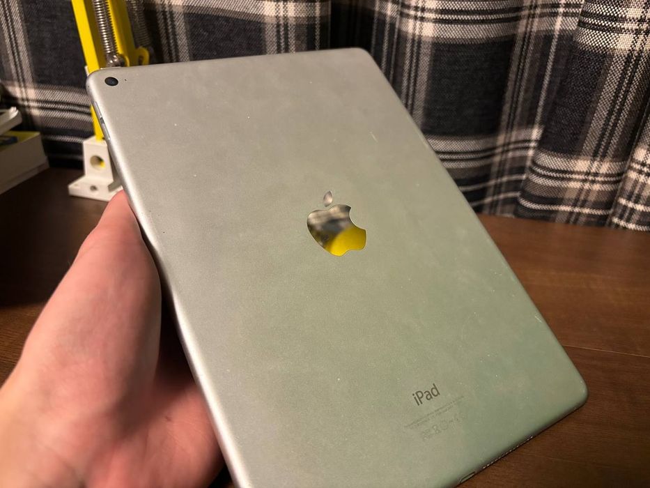 IPad Air 2, Білий