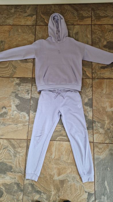 Dres dziewczęcy z kapturem fioletowy Fila rozm. S