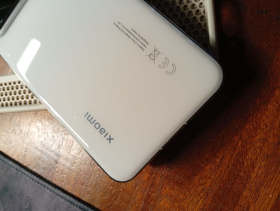 Xiaomi 14 como novo