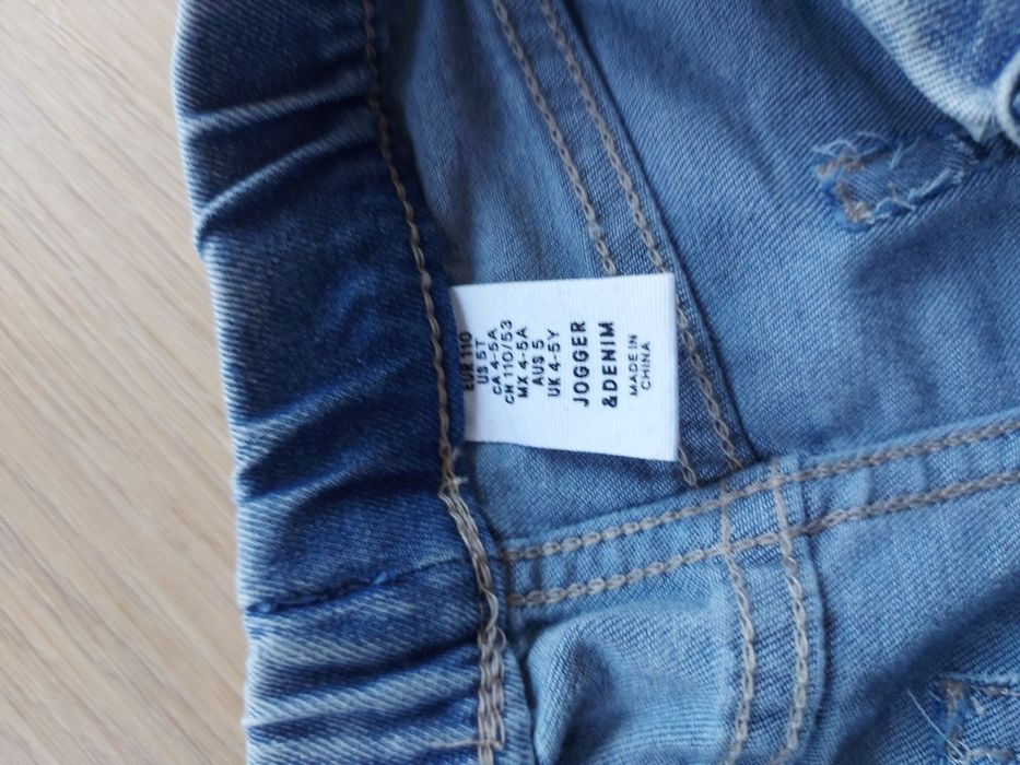 Spodnie jeans h&M rozm. 110 Nowe nienoszone