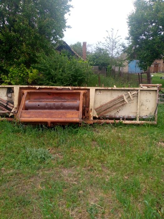 Комбайн ДОН-1500