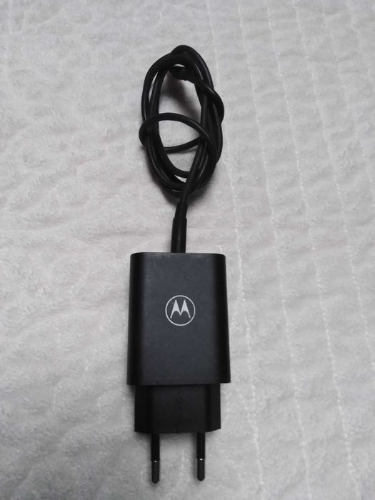 ładowarka sieciowa Motorola MC-302 + kabel USB-C