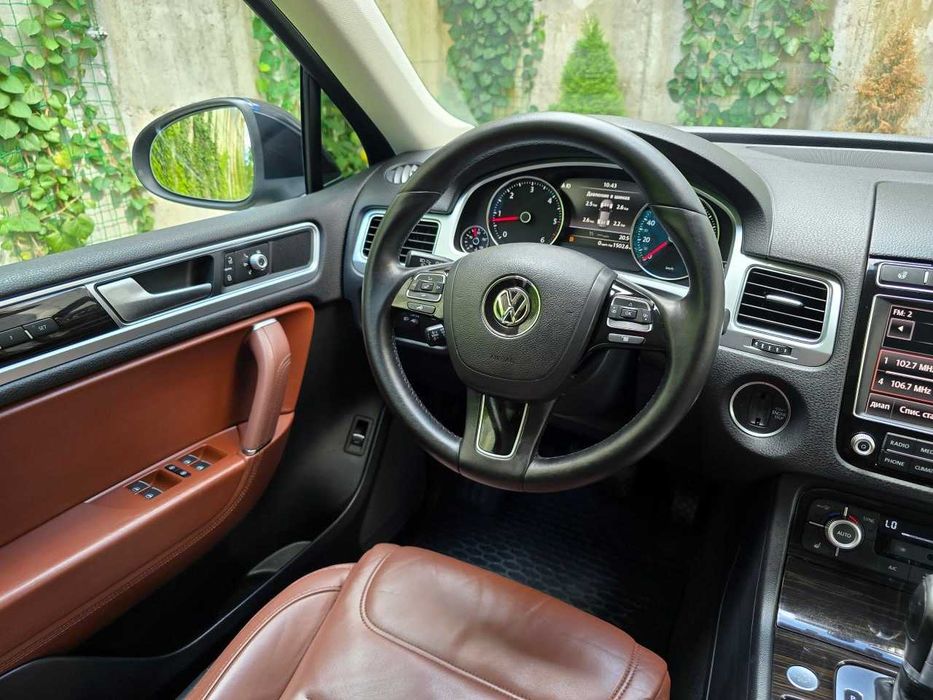 Продам  Volkswagen Touareg 2016. Можна в розстрочку, під викуп.