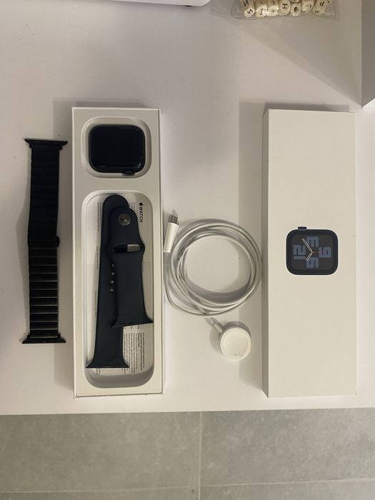 Смарт годинник Apple Watch SE (2 Gen)