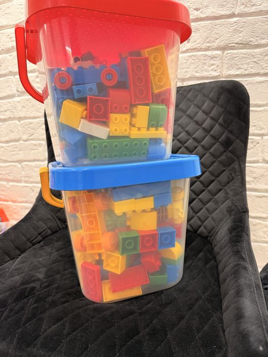 2 упаковки констпуктора дитячого