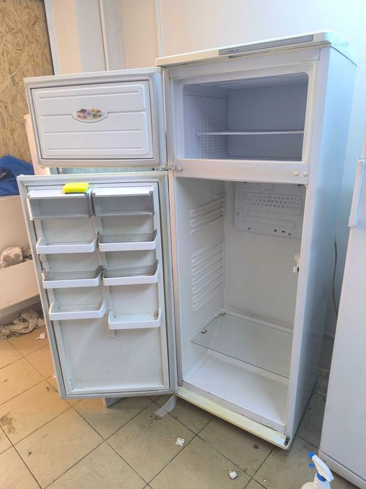 Продам холодильник Атлант