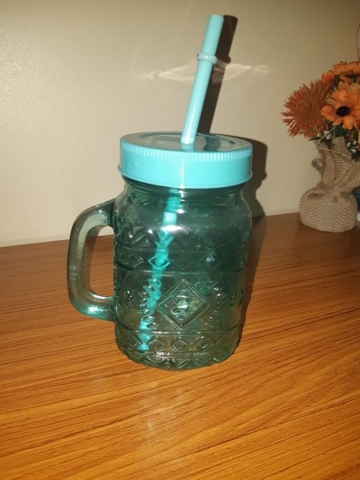 Mug with Straw443030106465249280